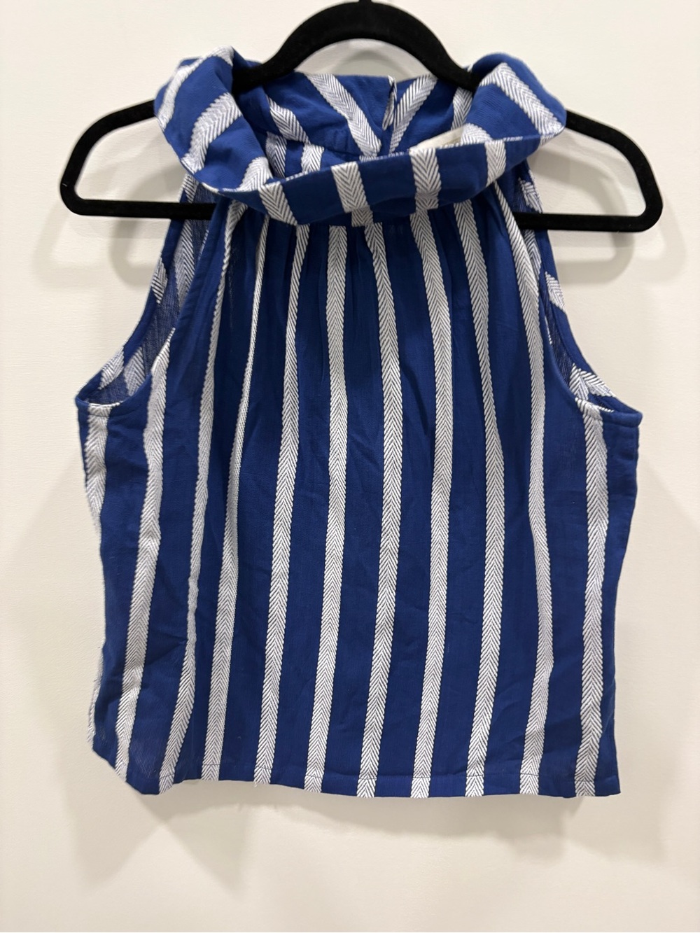 Sail to Sable Navy and White Striped Sleeveless Cowl Top size medium